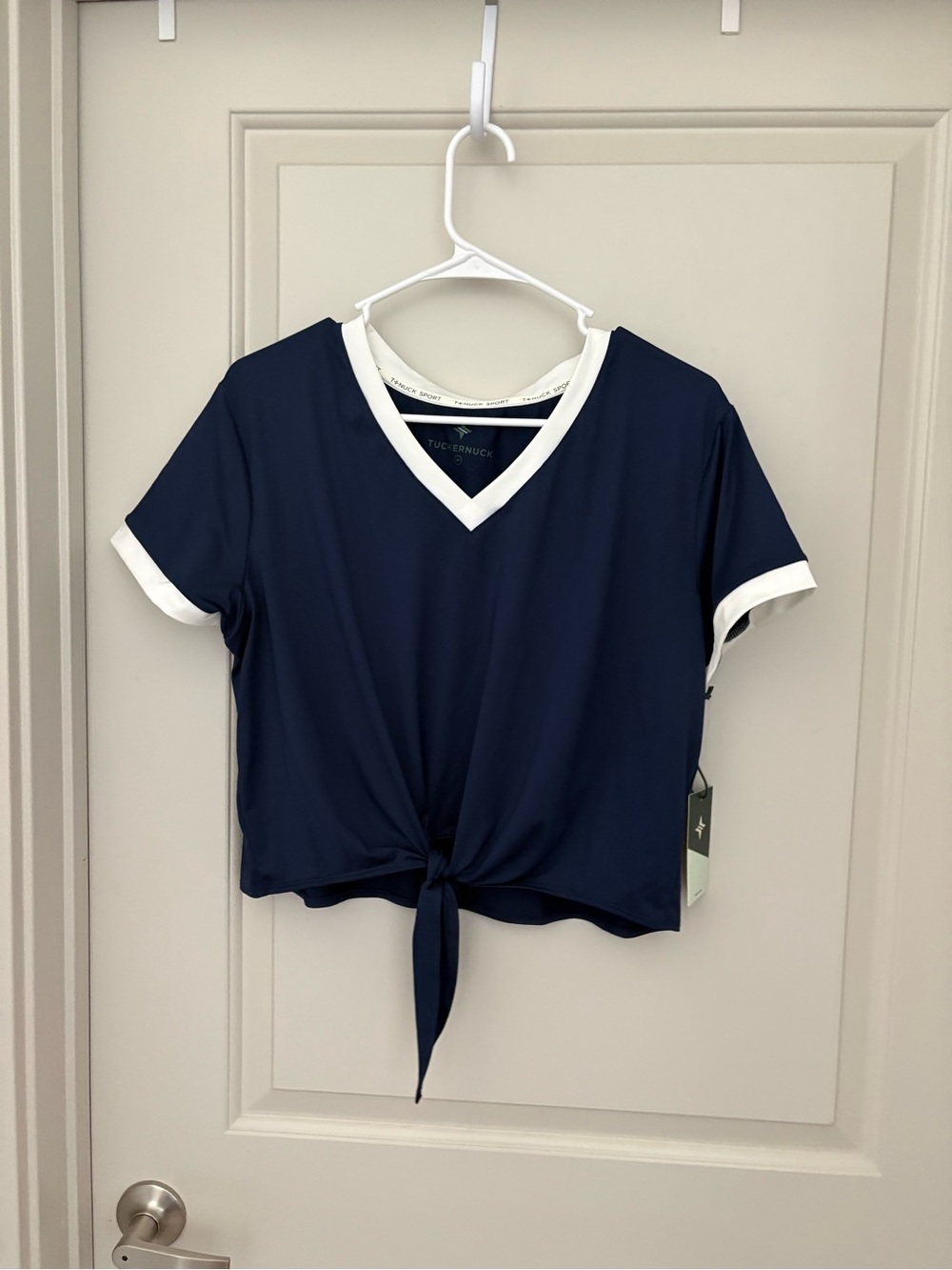 Tuckernuck Navy  Tee with White V-Neck & Tie Front NWT size M